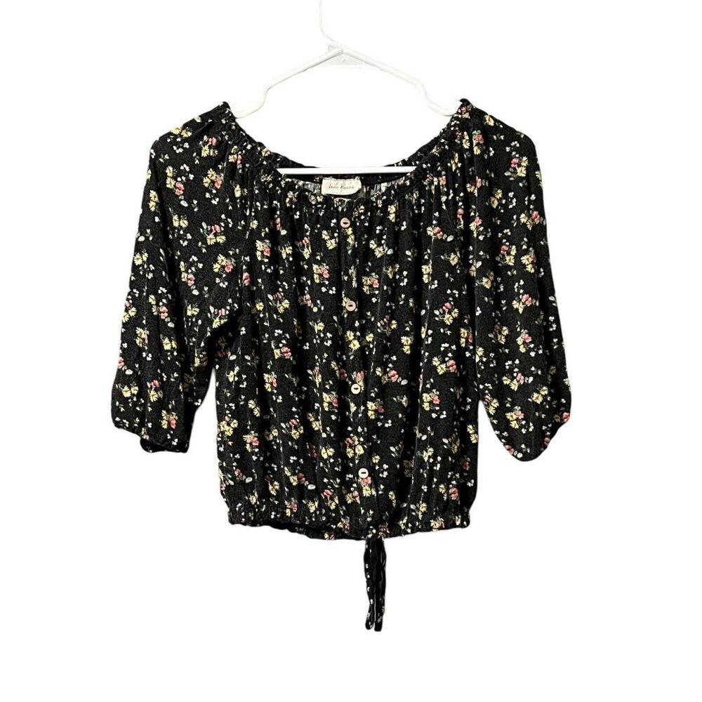 Free Kisses Womens Size Small Floral Crop Tie Front Top Cottagecore